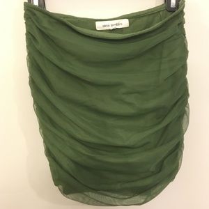 💚Steve Madden Green Ruched Mini-skirt ✨